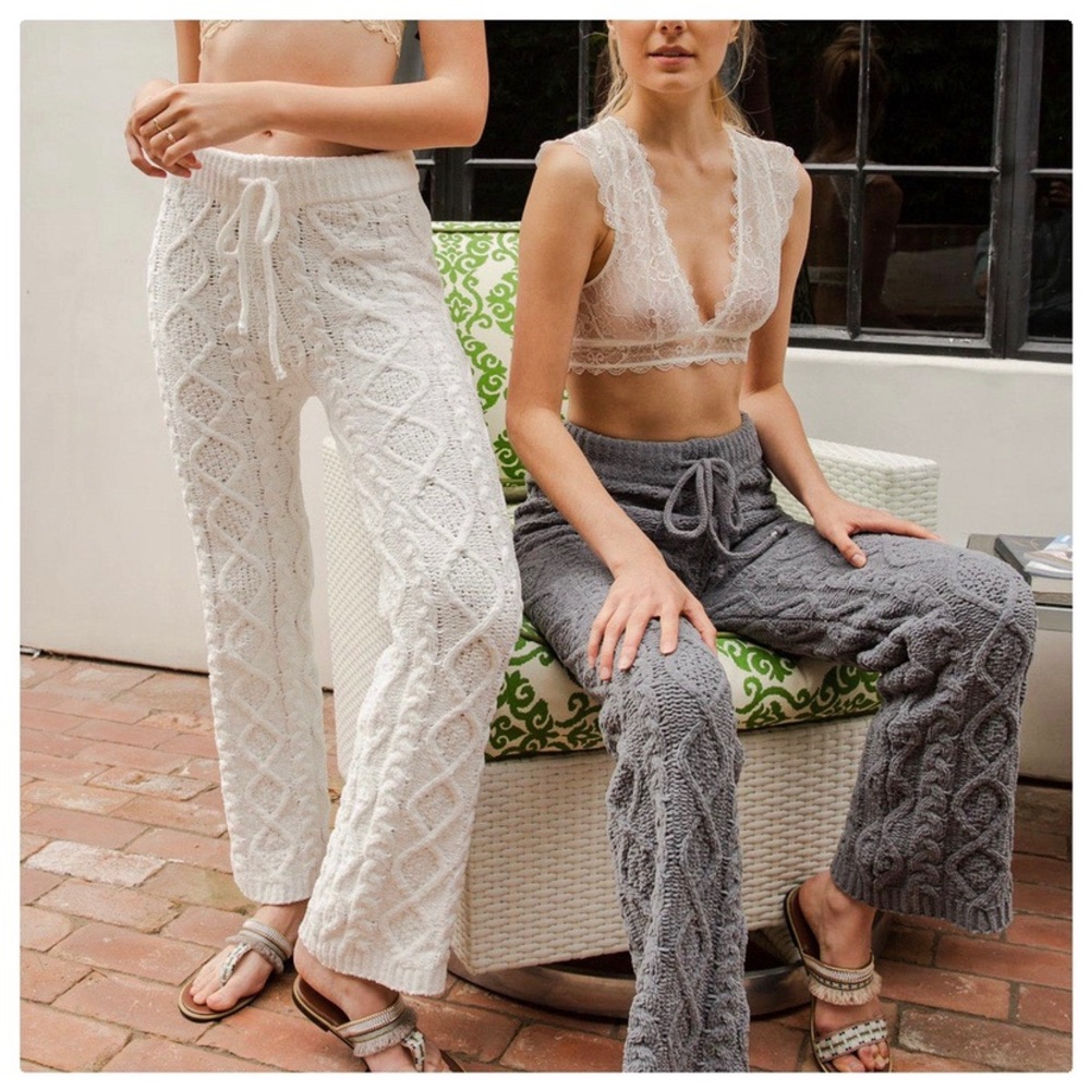 Luxury Chenille Cable Knit Lounge Pants - Picture 9 of 10